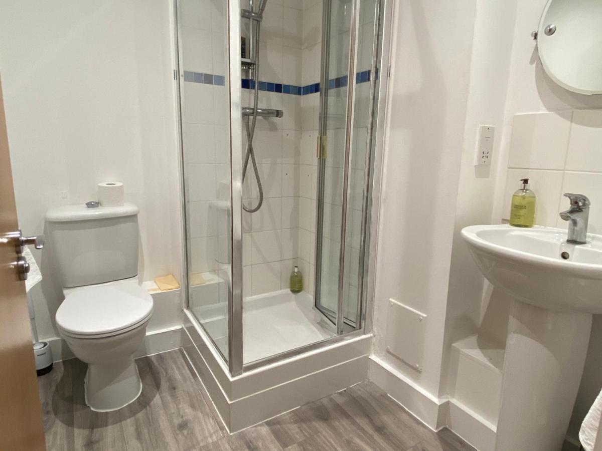 2 Bedroom Near Ocean Village Marina Port Apartment Southampton Buitenkant foto